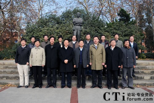 ZZϢ̎(gu)ҹ̌(sh)(yn)ҡ׌Õ(hu)h_